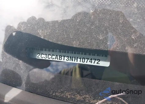 2022 Chrysler 300 S z USA, uszkodzony, nr VIN 2C3CCABT3NH107472